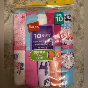 Brand New Hanes Girls' Tagless Briefs - Colorful Variety Pack- size 10
